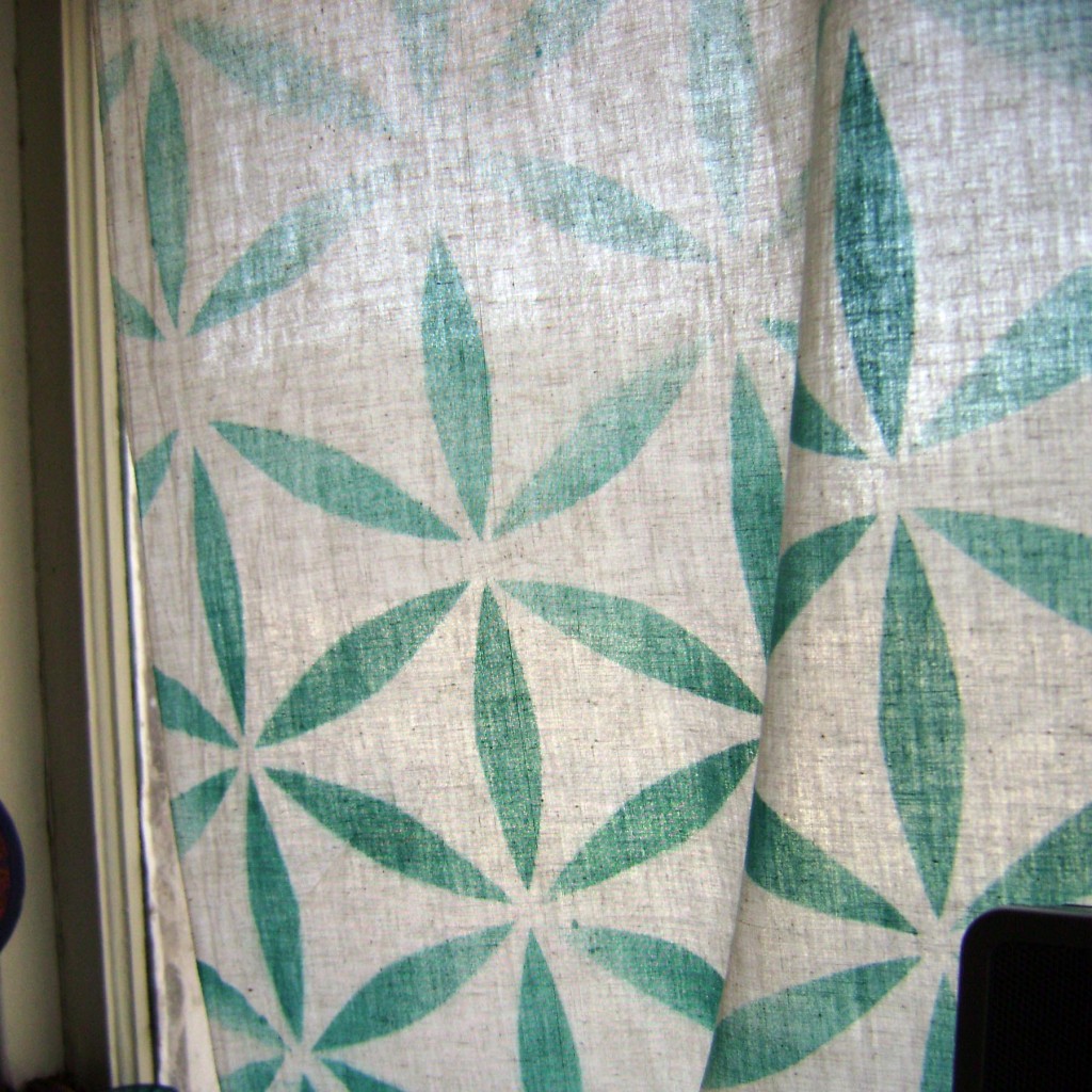 101-decor-curtain-close-up1